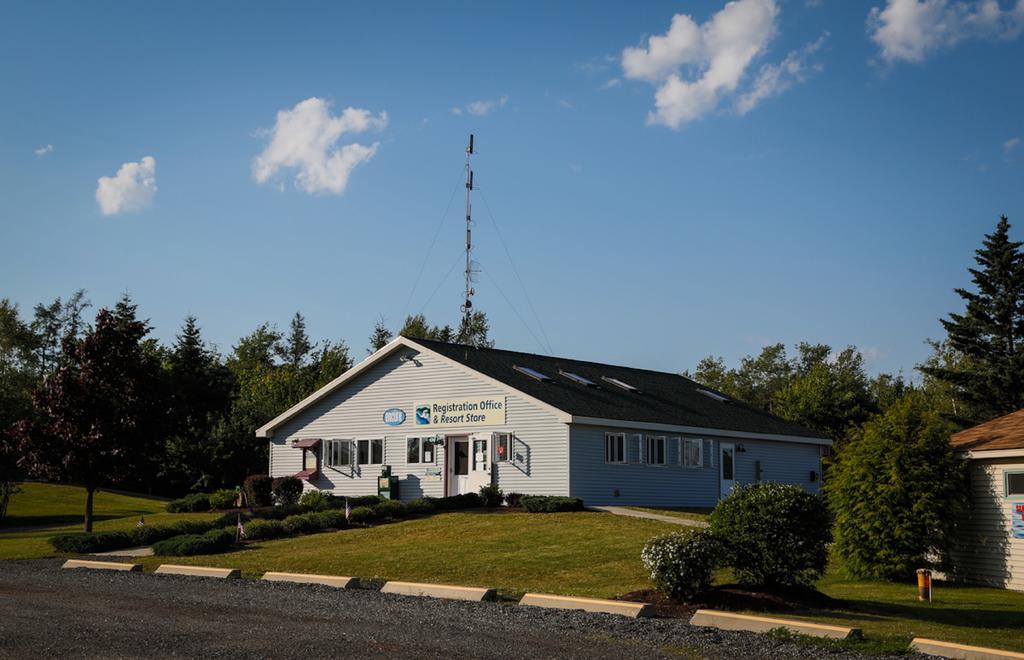 Narrows Too Camping Resort Cabin 1 Трентон Экстерьер фото
