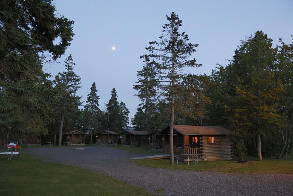 Narrows Too Camping Resort Cabin 1 Трентон Экстерьер фото